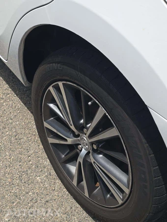 2016 Toyota Corolla LE Plus - miniatura 24