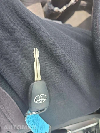2016 Toyota Corolla S – miniatura 8