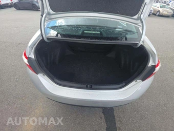 2016 Toyota Corolla S Plus – miniatura 14