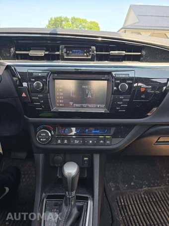 2016 Toyota Corolla S Plus – miniatura 10