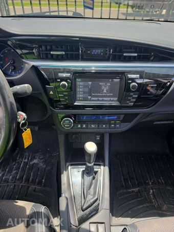 2016 Toyota Corolla S Plus – miniatura 10