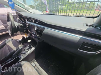 2016 Toyota Corolla S Plus – miniatura 19