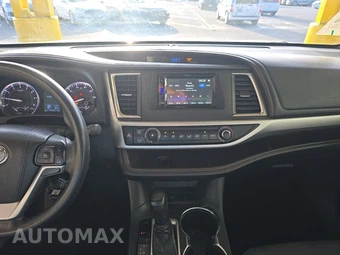 2016 Toyota Highlander LE - miniatura 11