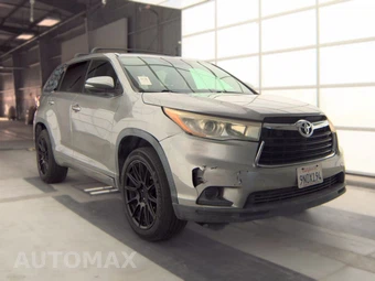 2016 Toyota Highlander LE - miniatura 3