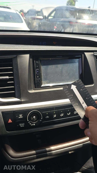 2016 Toyota Highlander LE - miniatura 36