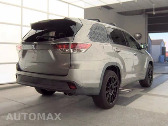 2016 Toyota Highlander LE - miniatura 4