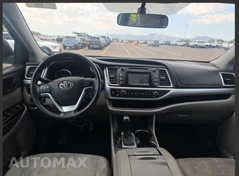 2016 Toyota Highlander LE - miniatura 5