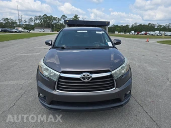 2016 Toyota Highlander LE Plus – miniatura 2