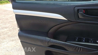 2016 Toyota Highlander LE Plus – miniatura 28