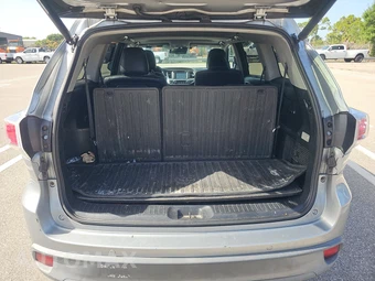 2016 Toyota Highlander Limited – miniatura 17