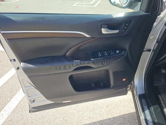 2016 Toyota Highlander Limited – miniatura 9