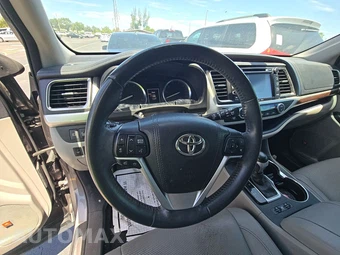 2016 Toyota Highlander Limited – miniatura 10