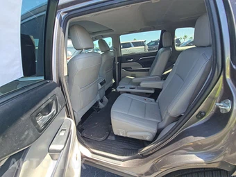 2016 Toyota Highlander Limited – miniatura 13