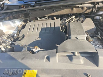 2016 Toyota Highlander Limited Platinum – miniatura 16