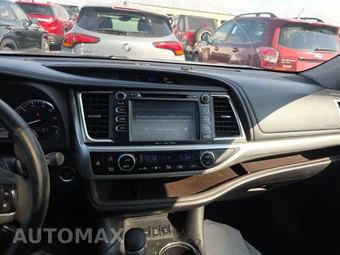 2016 Toyota Highlander XLE – miniatura 17