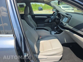 2016 Toyota Highlander XLE – miniatura 8