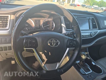 2016 Toyota Highlander XLE – miniatura 10