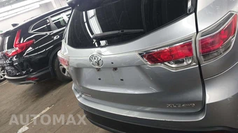 2016 Toyota Highlander XLE – miniatura 33