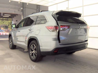 2016 Toyota Highlander XLE – miniatura 6