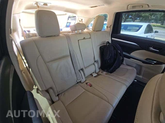 2016 Toyota Highlander XLE – miniatura 17