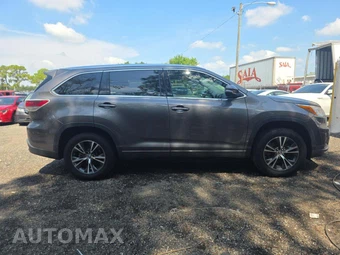 2016 Toyota Highlander XLE – miniatura 4