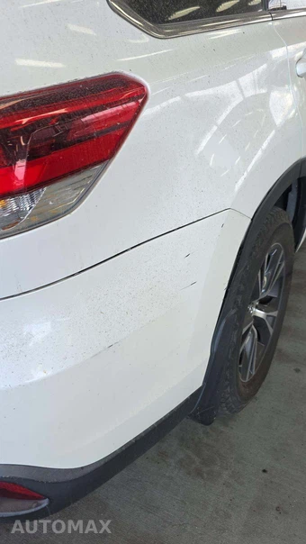 2016 Toyota Highlander XLE – miniatura 29