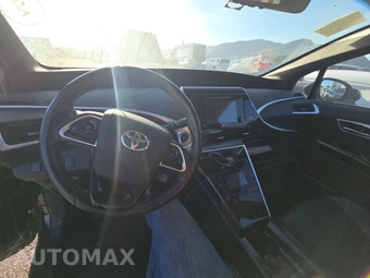 2016 Toyota Mirai – miniatura 11
