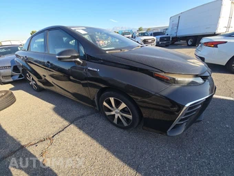 2016 Toyota Mirai – miniatura 3