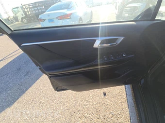 2016 Toyota Mirai – miniatura 9