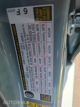 2016 Toyota Prius Four - miniatura 7