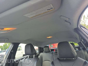 2016 Toyota Prius Four Touring - miniatura 11