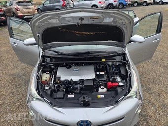 2016 Toyota Prius Four Touring - miniatura 14