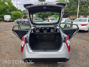 2016 Toyota Prius Four Touring - miniatura 15