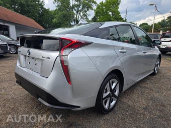 2016 Toyota Prius Four Touring - miniatura 3