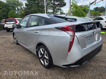 2016 Toyota Prius Four Touring - miniatura 4