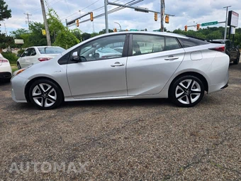 2016 Toyota Prius Four Touring - miniatura 7