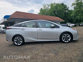2016 Toyota Prius Four Touring - miniatura 8