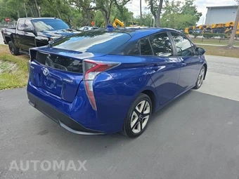 2016 Toyota Prius Four Touring - miniatura 4