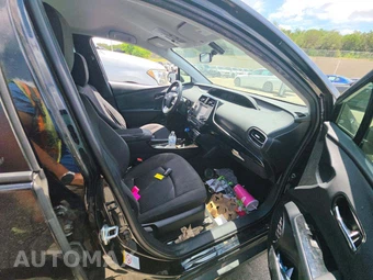 2016 Toyota Prius Three – miniatura 15