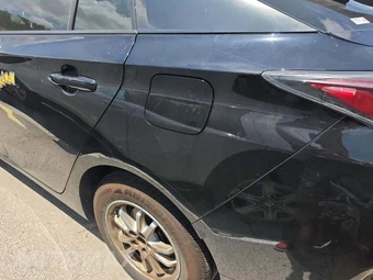 2016 Toyota Prius Three – miniatura 26