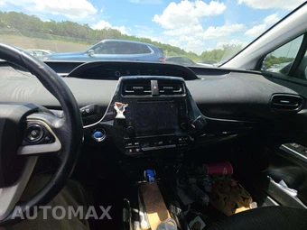 2016 Toyota Prius Three – miniatura 7