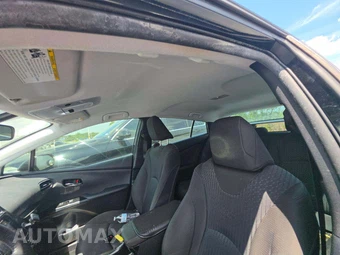 2016 Toyota Prius Three – miniatura 8