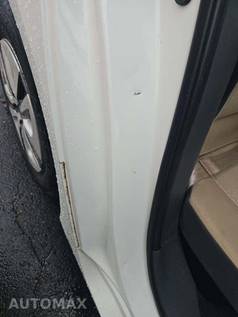 2016 Toyota Prius Two - miniatura 22