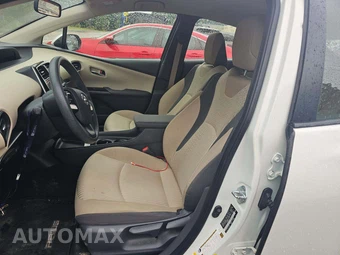 2016 Toyota Prius Two - miniatura 3