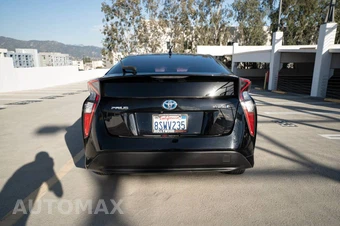2016 Toyota Prius Two – miniatura 5