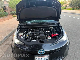 2016 Toyota Prius Two - miniatura 14