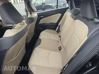 2016 Toyota Prius Two - miniatura 13