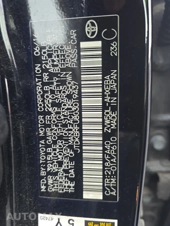 2016 Toyota Prius Two - miniatura 14