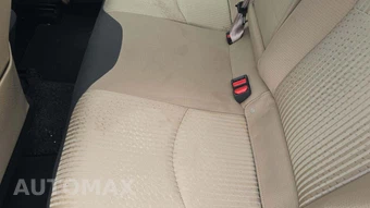 2016 Toyota Prius Two - miniatura 28