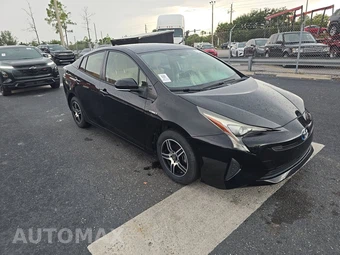 2016 Toyota Prius Two - miniatura 3